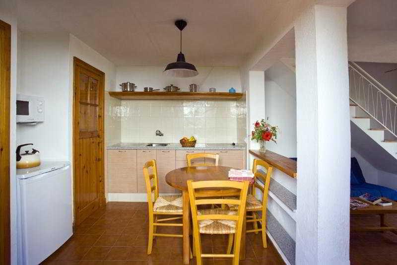 Apartamentos Sa Caleta Kültér fotó