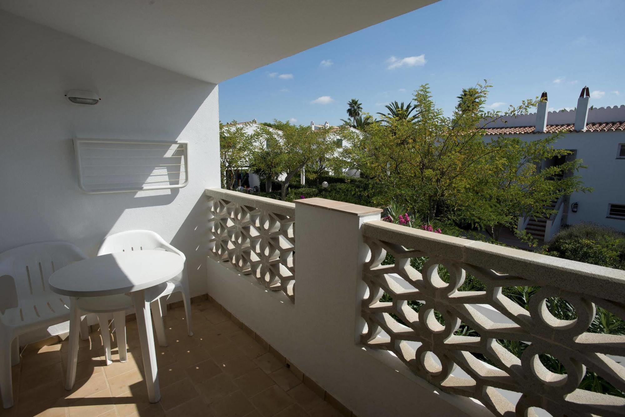 Apartamentos Sa Caleta Kültér fotó